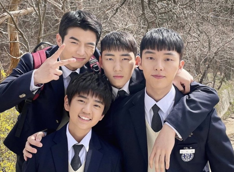 دانلود سریال Racket Boys - دانلود سریال پسران راکتی 1 دانلود سریال Racket Boys