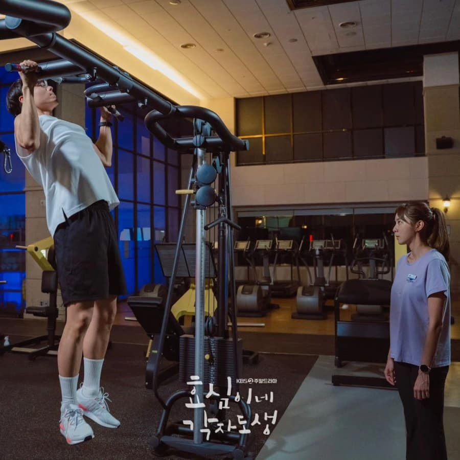 دانلود سریال زندگی مستقل هیو شیم | سریال Live Your Own Life 2023